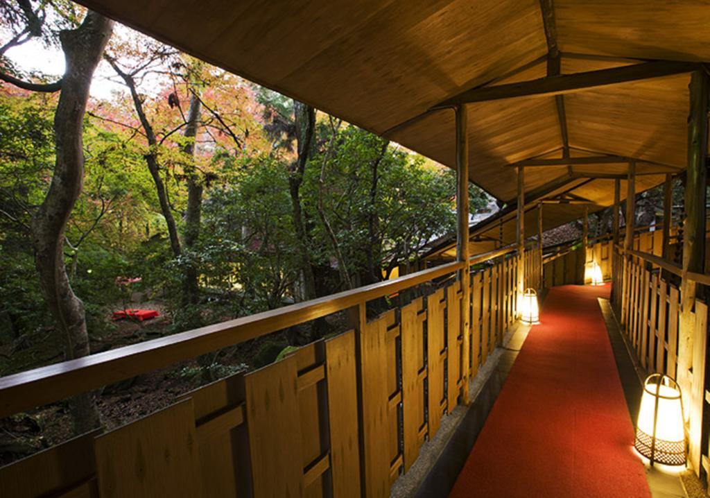 Tsukihitei Hotel Nara Buitenkant foto