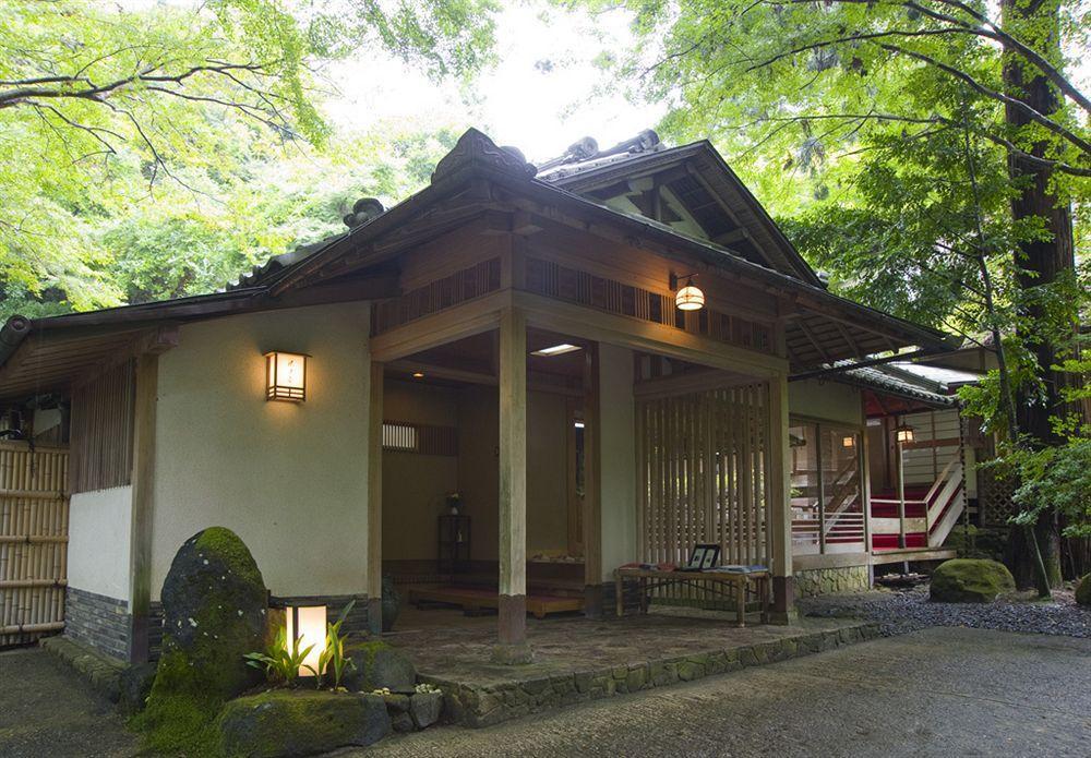 Tsukihitei Hotel Nara Buitenkant foto